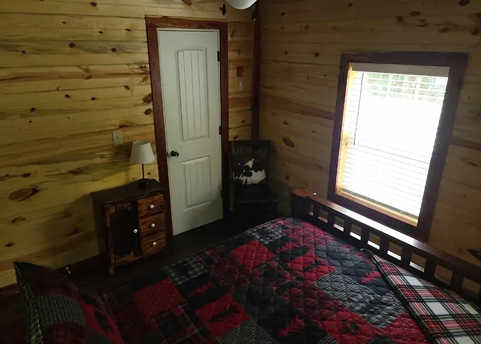 Halfmoon Hideaway-Cozy 2 Bdr Cabin Mena Ar