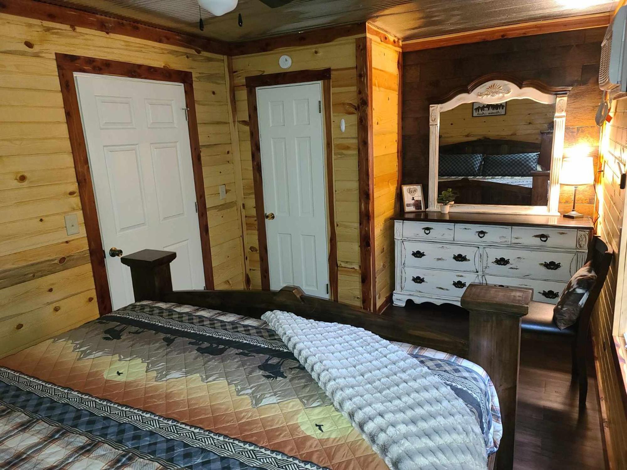 Villa Halfmoon Hideaway-cozy 2 Bdr Ar Mena